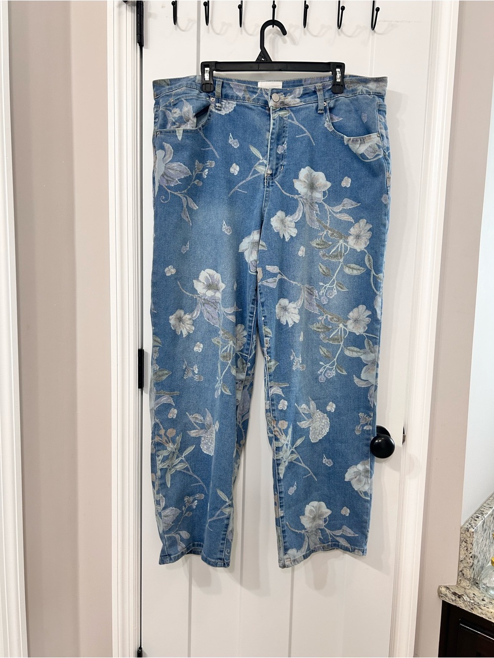 Blue Floral Wide Leg Women's Jeans - Classic Denim with All-Over Print